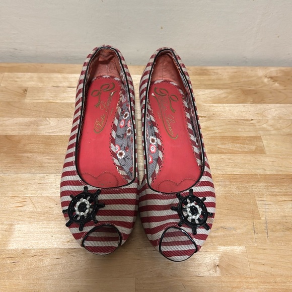 Poetic License Anchors Aweigh shoe - Picture 1 of 9
